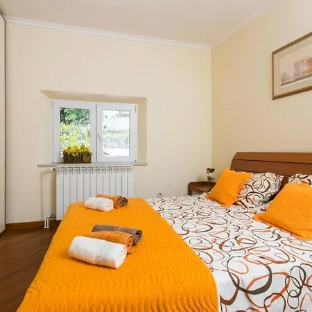 Vila Zeus Orasac