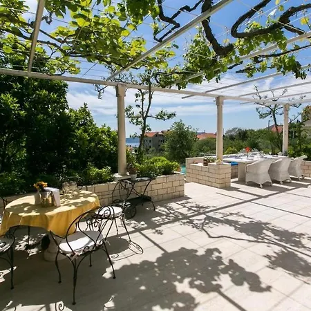 Villa Zeus